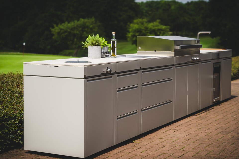 bogason stainless stell mit Gasgrill Quasar, Schrankmodul, Wokmodul, Schubladenmodul und Spülmodul
